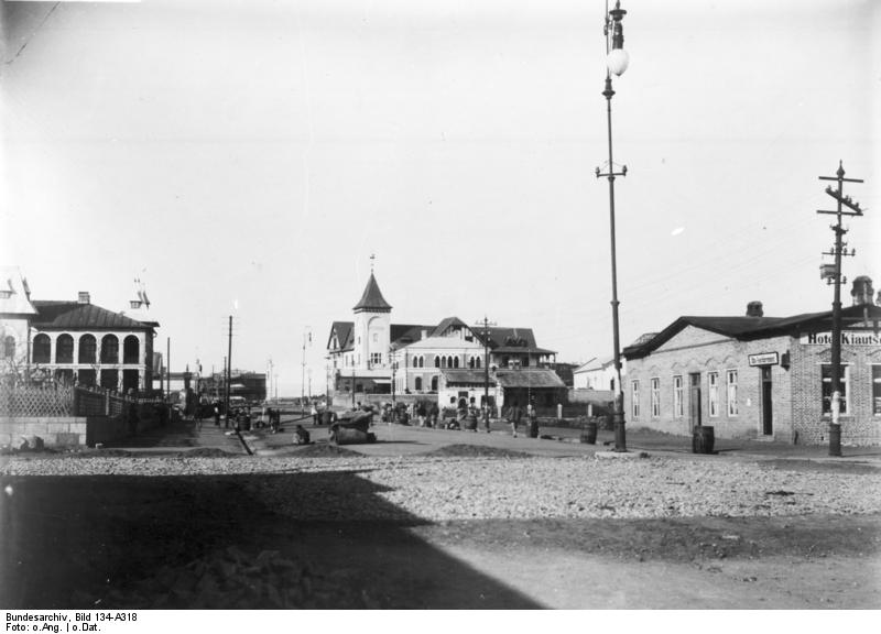 Bundesarchiv Bild 134-A318, Tsingtau, Straßenansicht.jpg