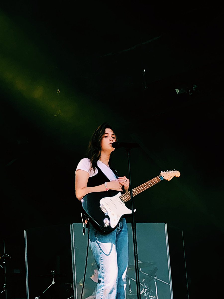 Clairo May 2019