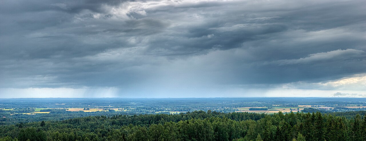 Harimäe torn, vaade lõunasse.jpg
