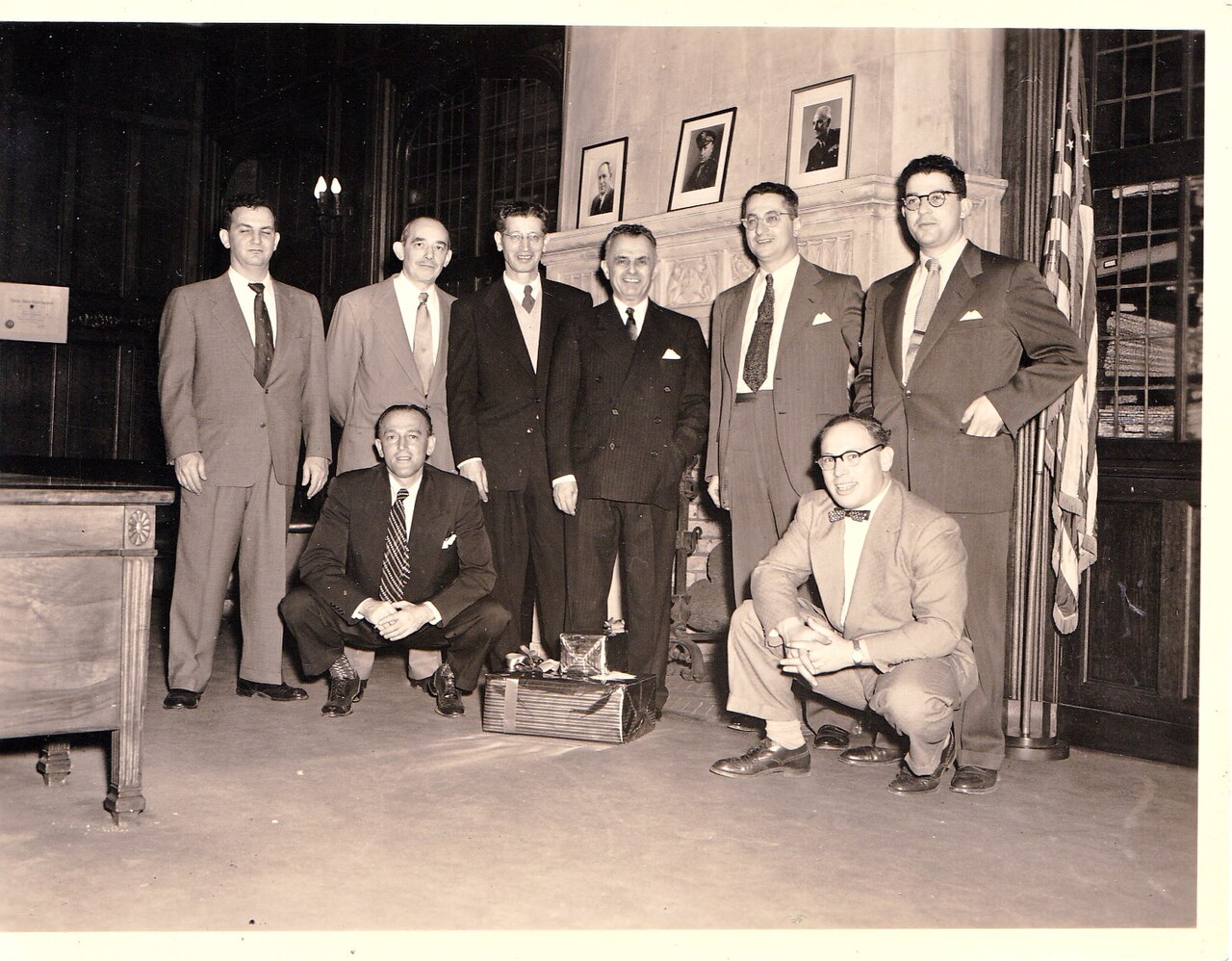 1950s DeLuxe Management