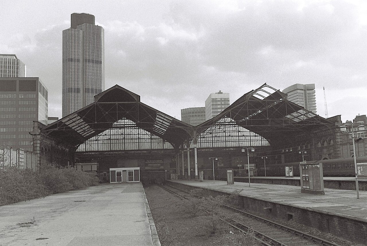 Broad Street railway station (1970s).JPG