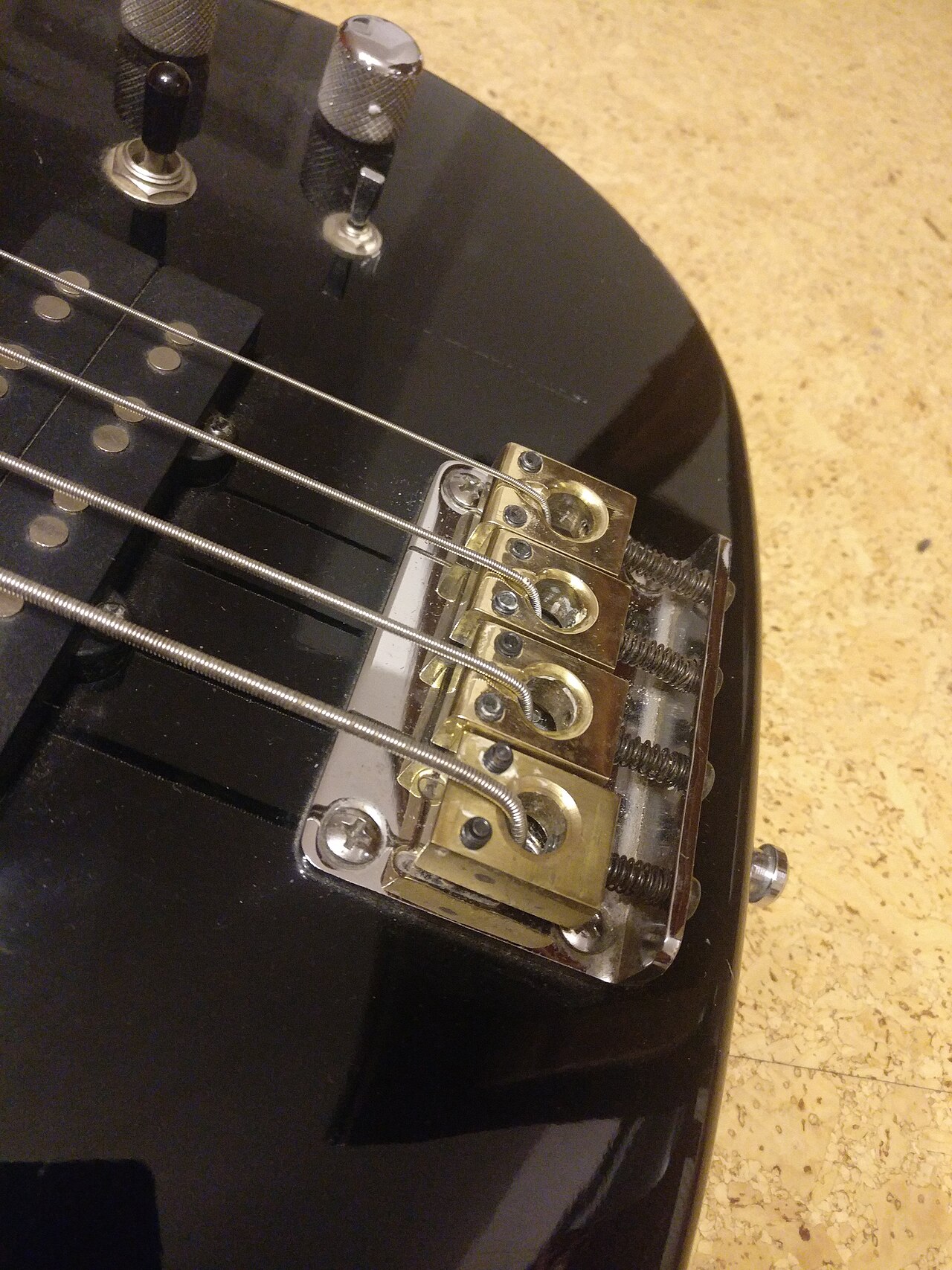 7-Hondo bass guitar 1980s Vintage