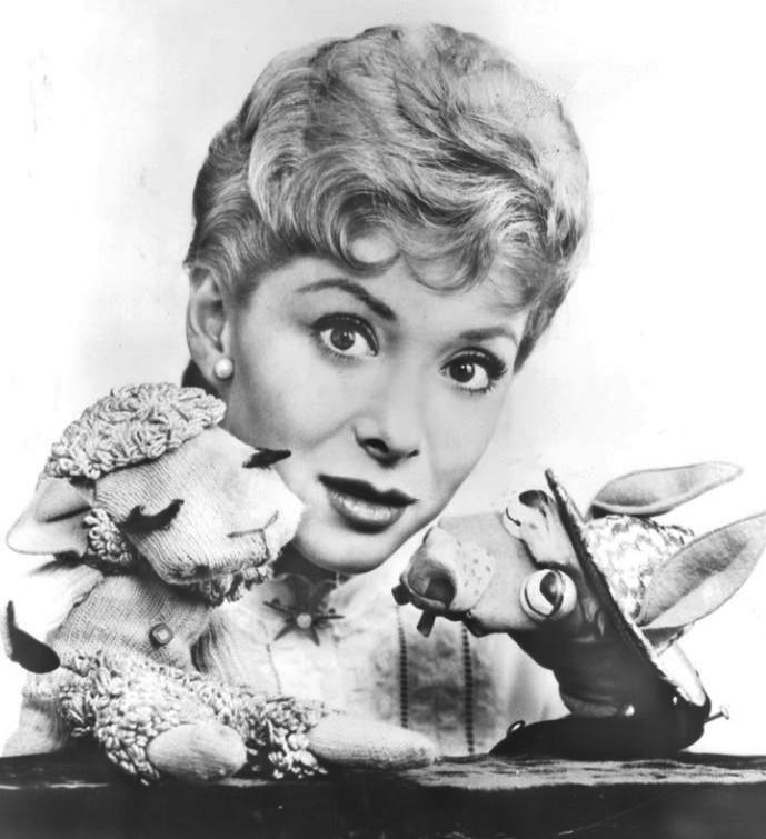 Shari lewis 1960.JPG