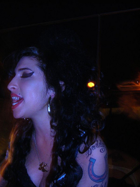 Amy Winehouse 2006.jpg