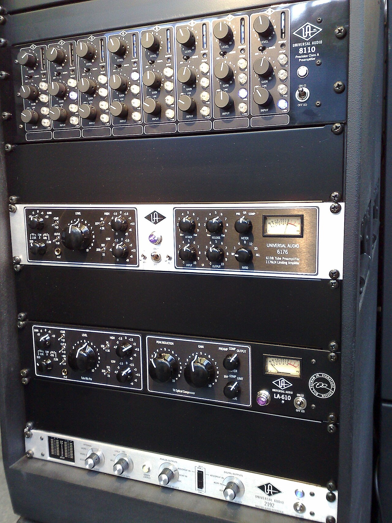 Universal Audio (AES 124)