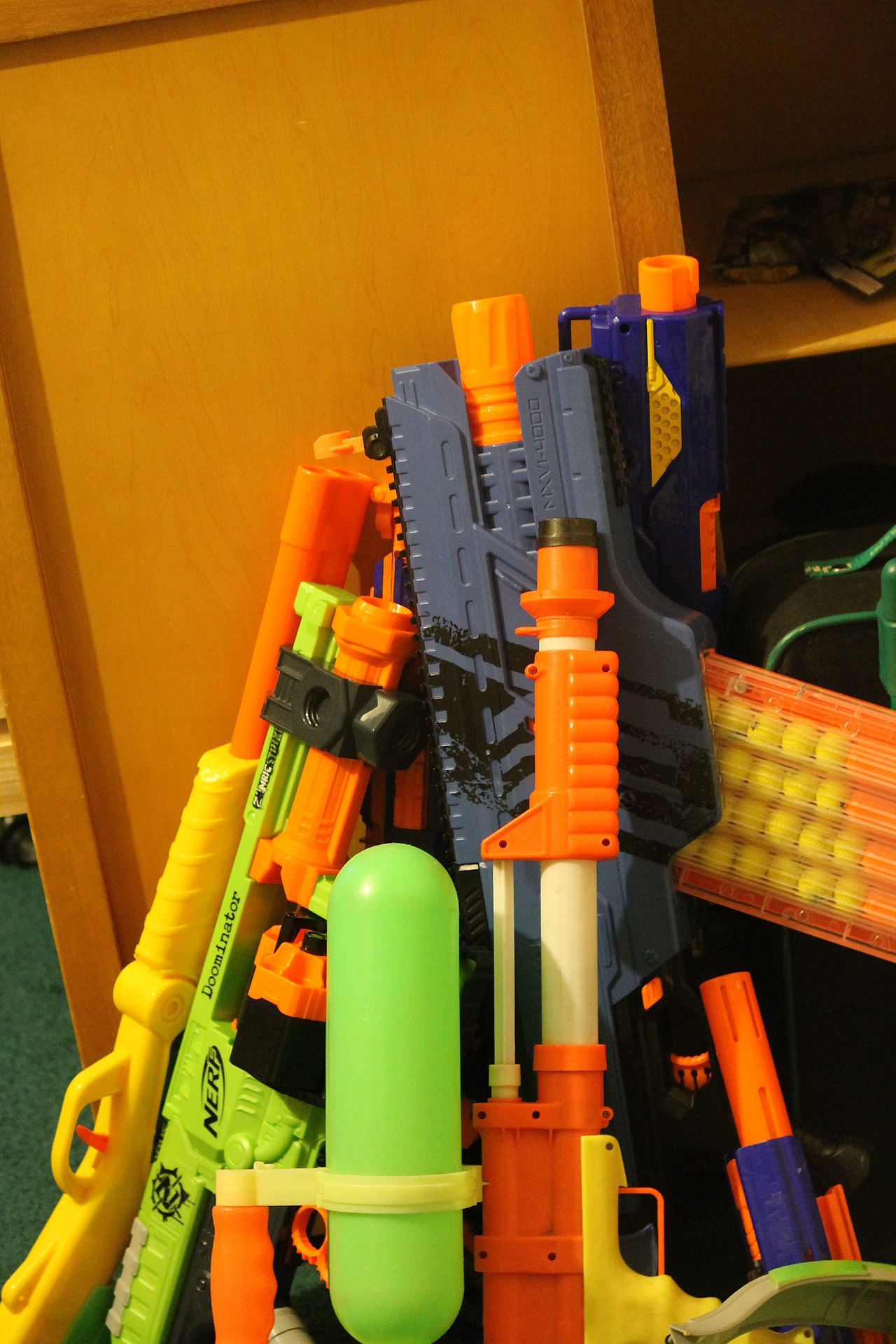 Toy Guns in Pile.jpg