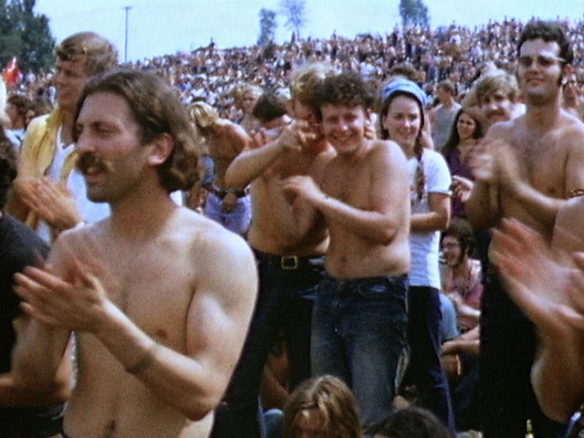 Woodstock redmond crowd (cropped).jpg