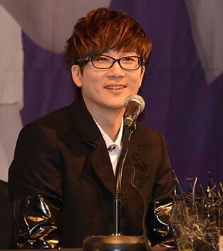 Seo Taiji performing, 2014.